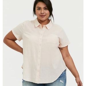 Torrid Size 1 Light Pink Button Front Textured Rayon Blend Shirt